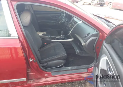 2015 Nissan Altima 2.5 S z USA, uszkodzony, nr VIN 1N4AL3AP5FN904159